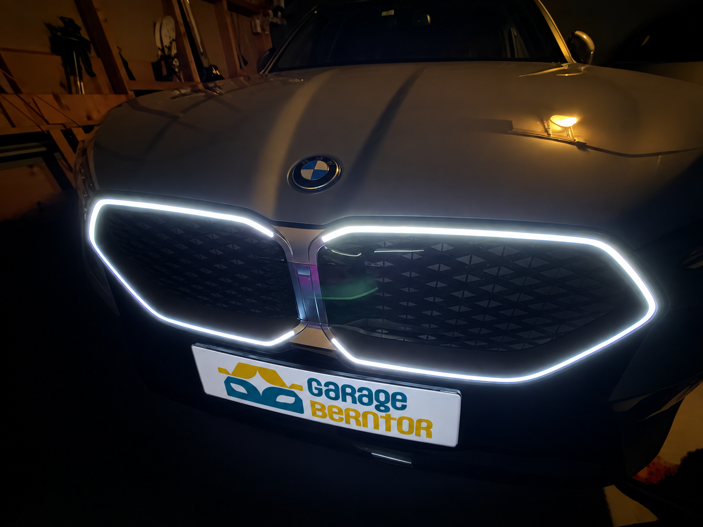 BMW iX2 xDrive30 M Sport