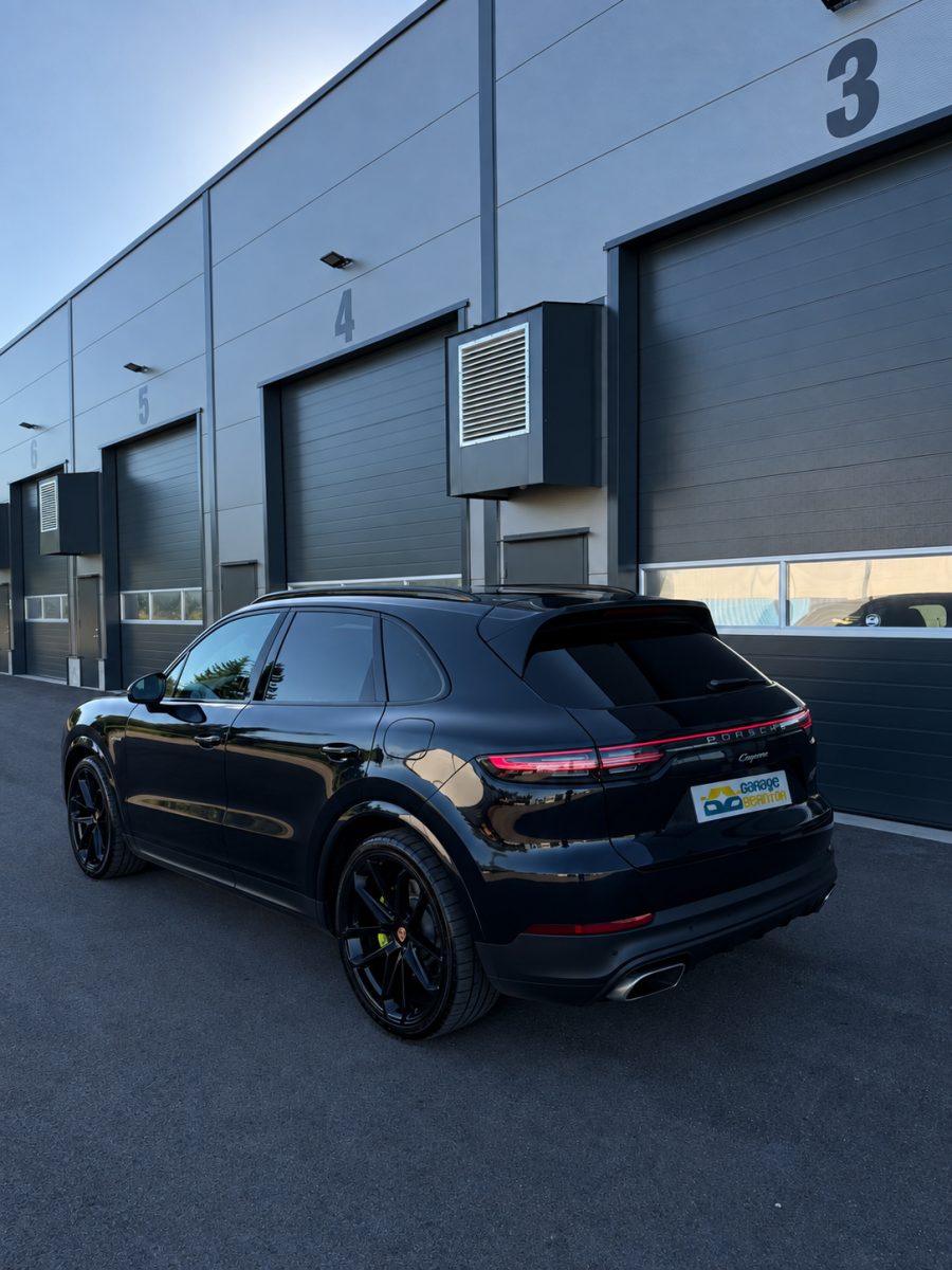 Porsche Cayenne E-Hybrid ACC Sport Chrono