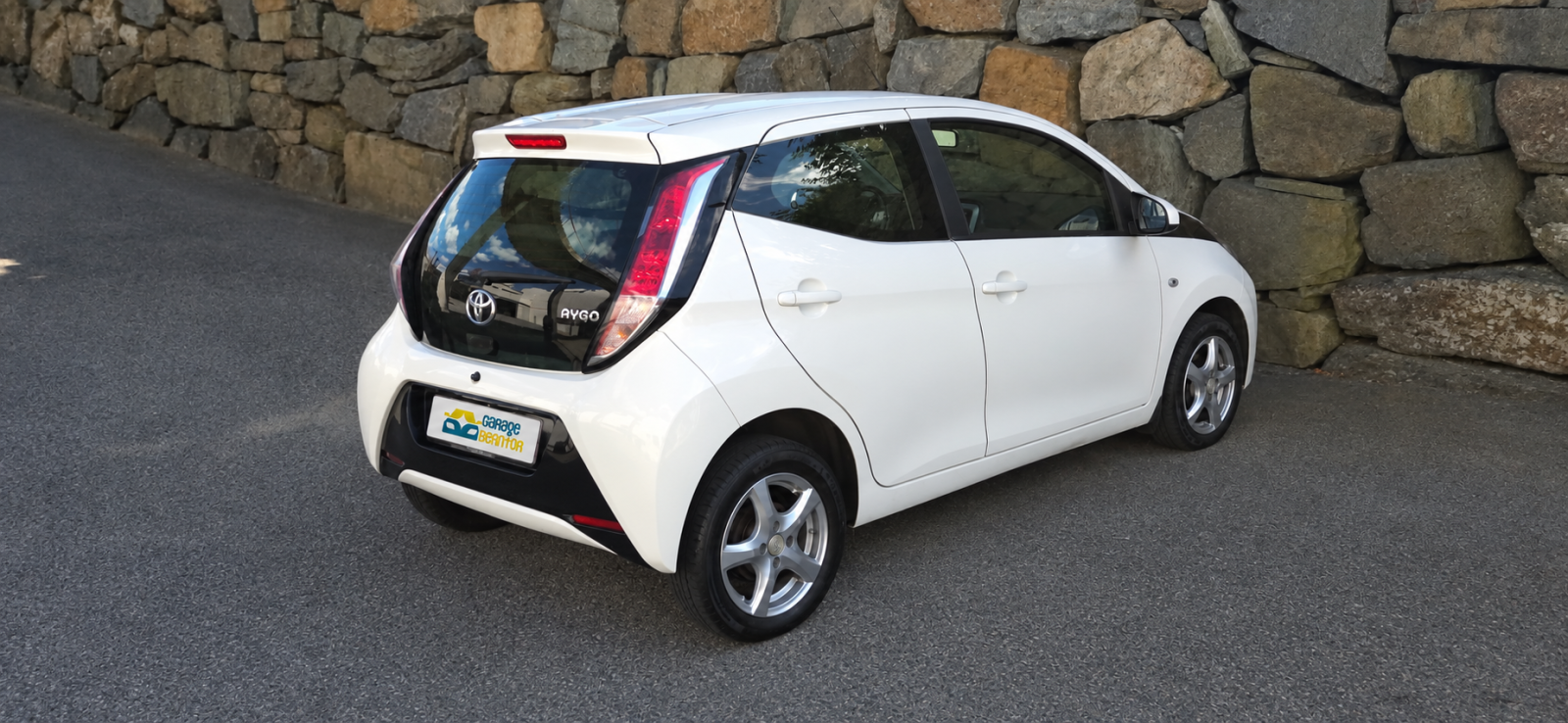Toyota Aygo X x-play 1.0