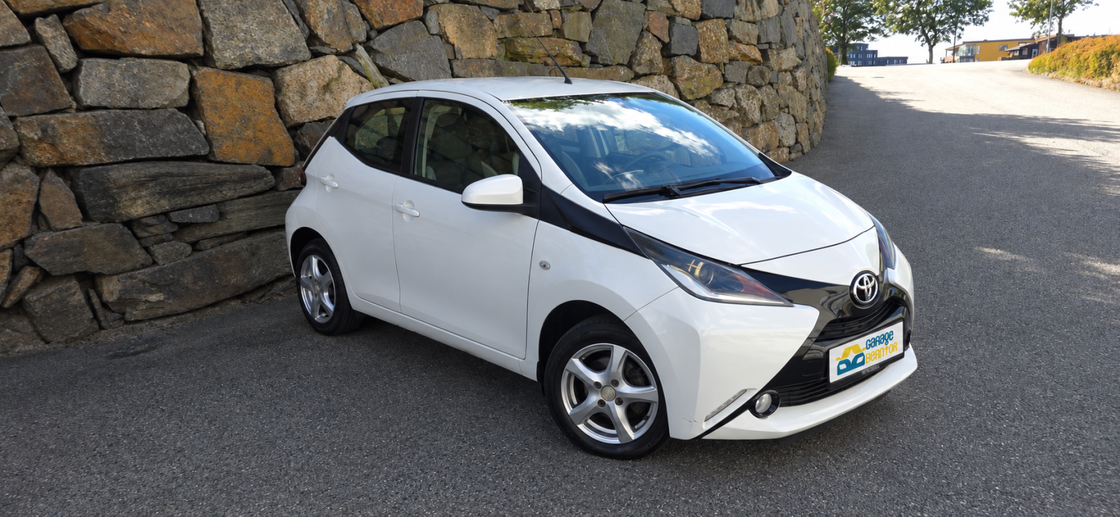 Toyota Aygo X x-play 1.0