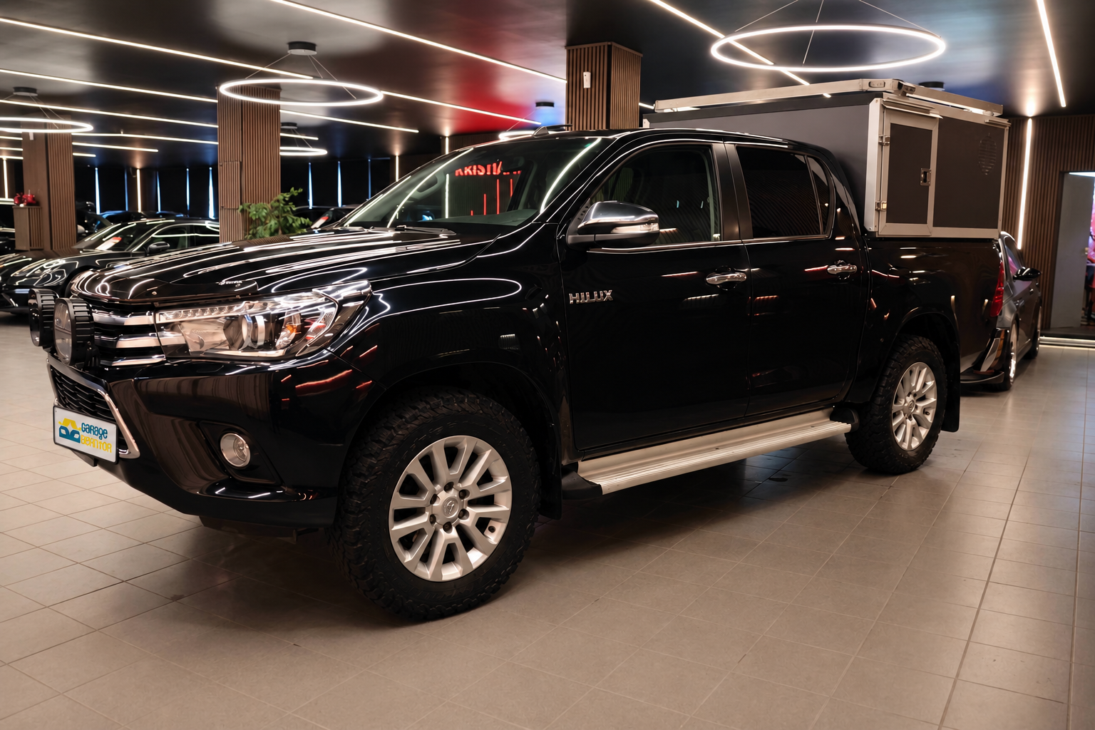 Toyota Hilux 2.4 D 4x4 Automatik 150 PS mit Hundebox, Leder und Anhängerkupplung