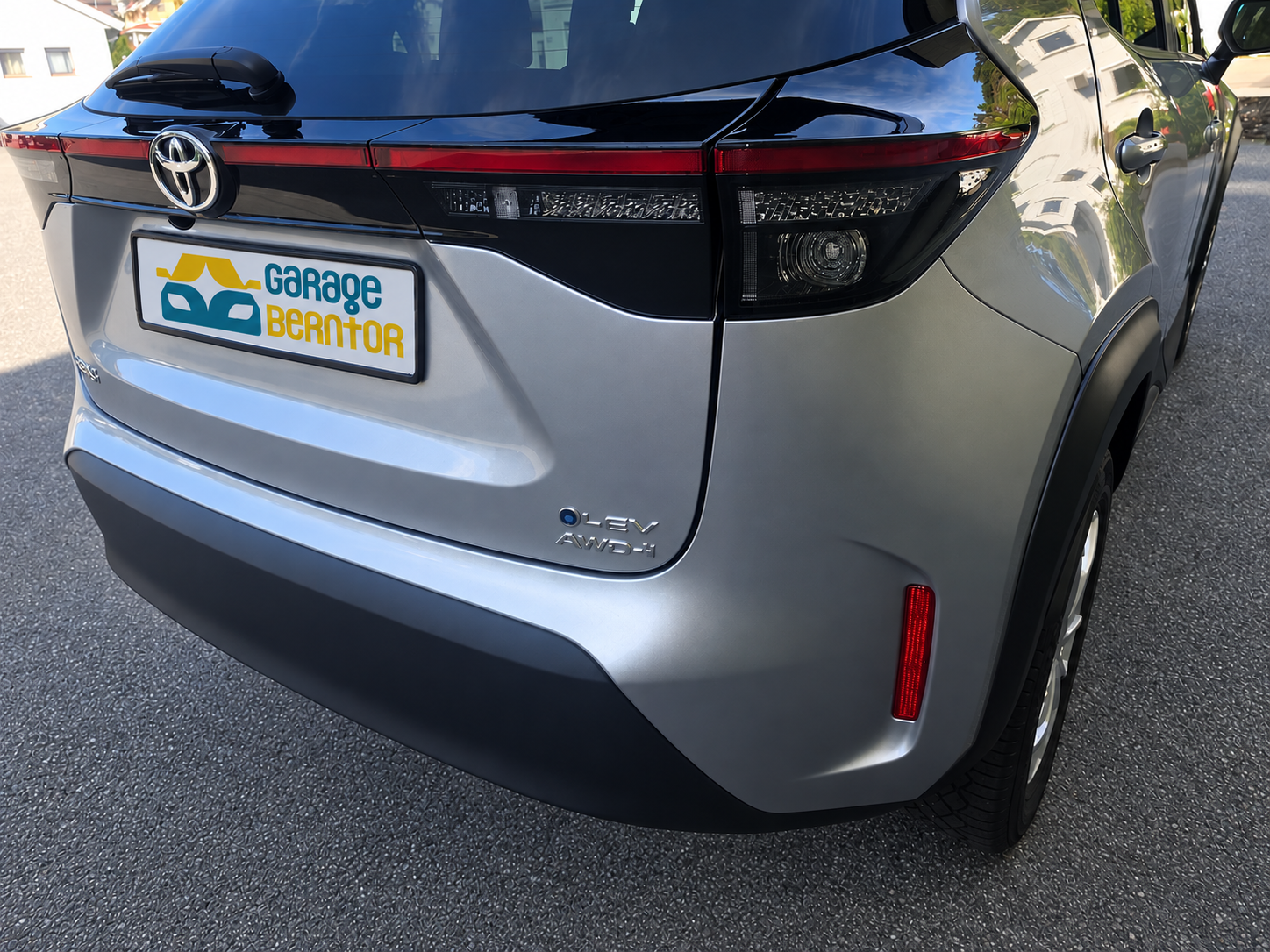 Toyota Yaris Cross 1.5 Hybrid AWD-i Active Tech Automatik
