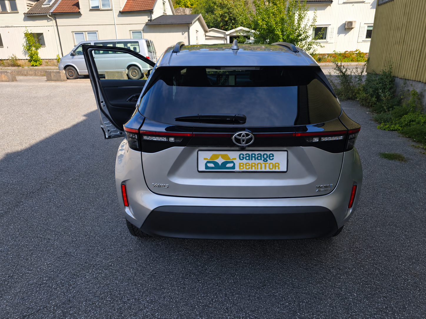 Toyota Yaris Cross 1.5 Hybrid AWD-i Active Tech Automatik