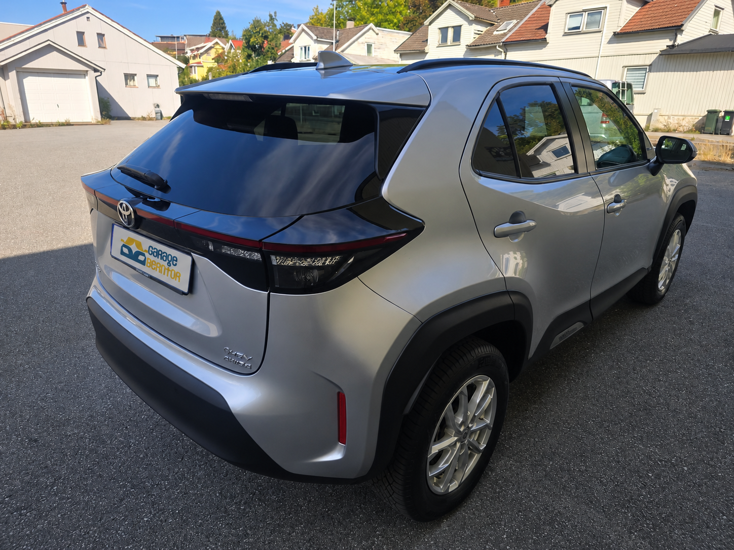 Toyota Yaris Cross 1.5 Hybrid AWD-i Active Tech Automatik